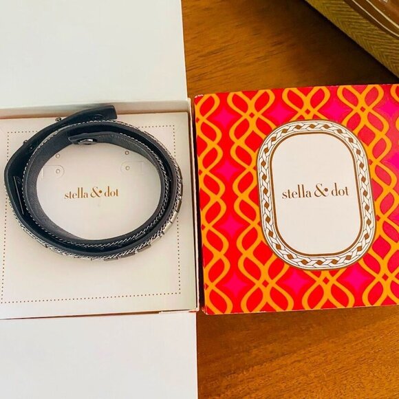 💜 Stella & Dot Hematite Cady Wrap Bracelet - Like New! - Picture 6 of 6